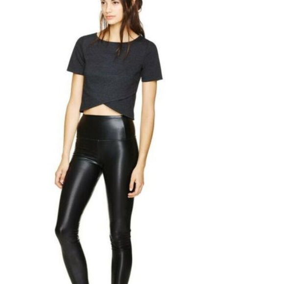 Aritzia Wilfred Free T-Shirt Crop Top - Picture 2 of 4
